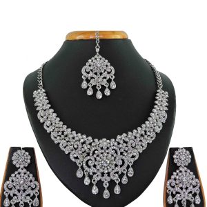 Necklace Set Stone Work in White