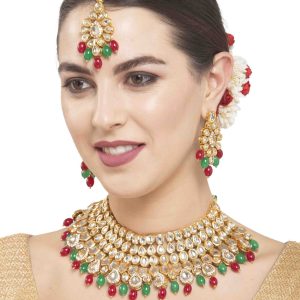 Stone Work Necklace Set in Gold