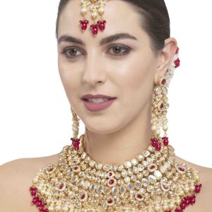 Stone Work Necklace Set in Gold
