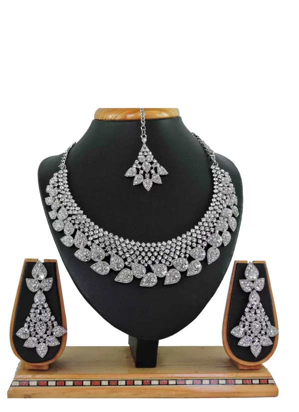 White Stone Work Necklace Set