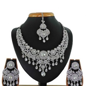 White Stone Work Necklace Set