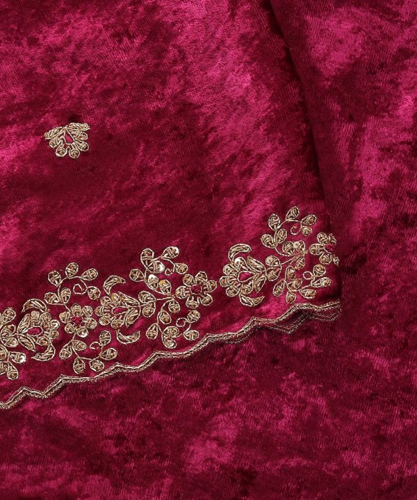 Exquisite Plum Velvet Dupatta with intricate zardozi hand embroidery. Perfect for weddings and festive events. A luxurious blend of traditional elegance and artistry.