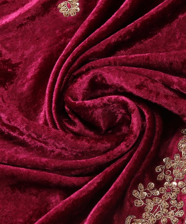 Exquisite Plum Velvet Dupatta with intricate zardozi hand embroidery. Perfect for weddings and festive events. A luxurious blend of traditional elegance and artistry.