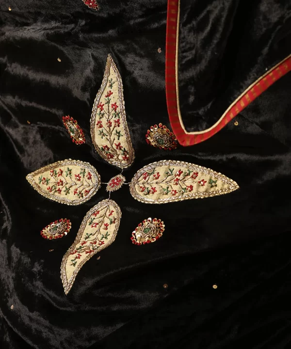 Exquisite Black Hand-Embroidered Zardozi Silk Velvet Doshala by CoutureCraze, featuring a contrast Chanderi tissue border. Perfect for adding elegance to your festive attire.