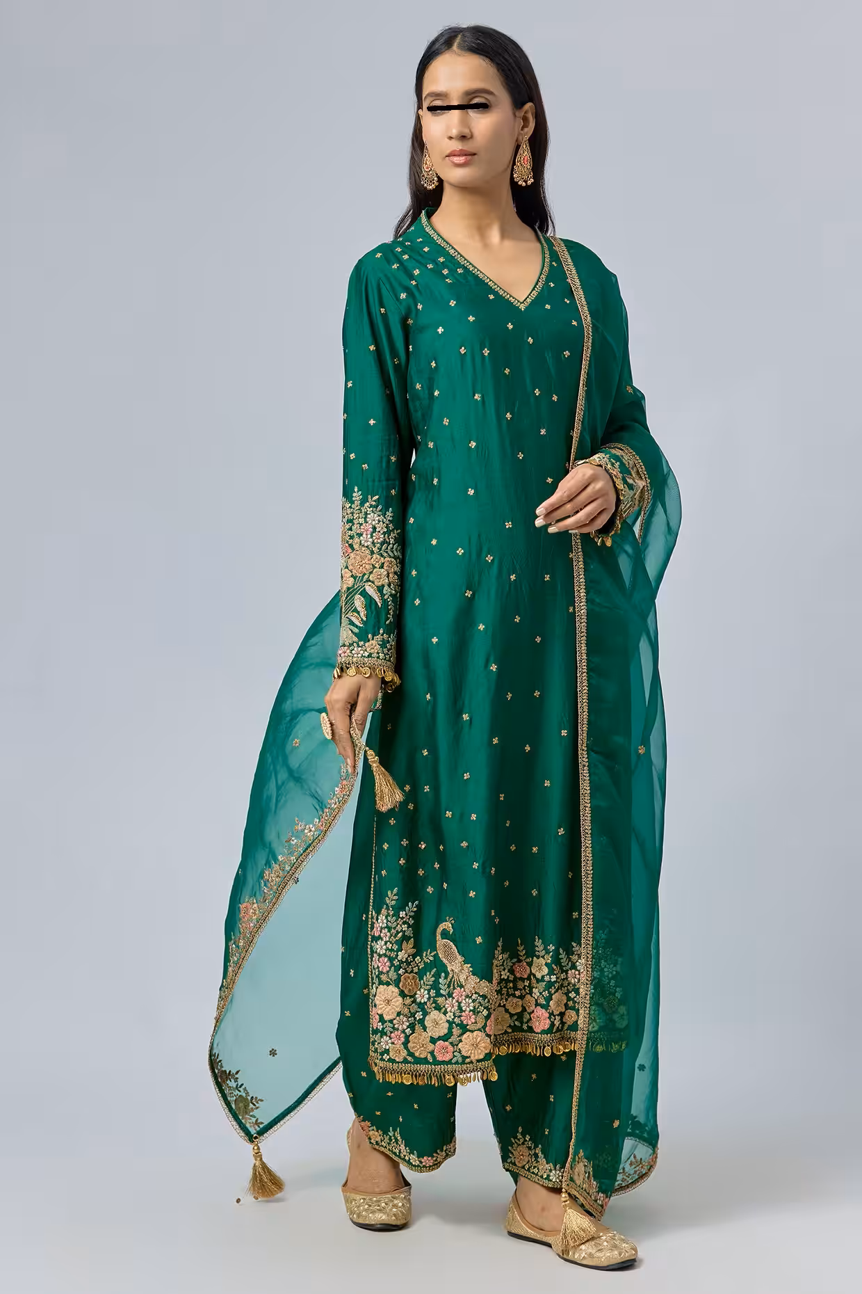 Green chiniya silk kurta set with applique embroidery front view